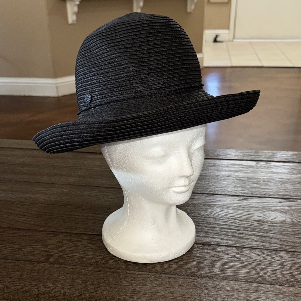 Vince Camuto Black Paper Braid Kettle Hat